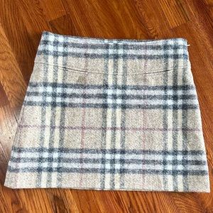 BNWOT Burberry mini skirt